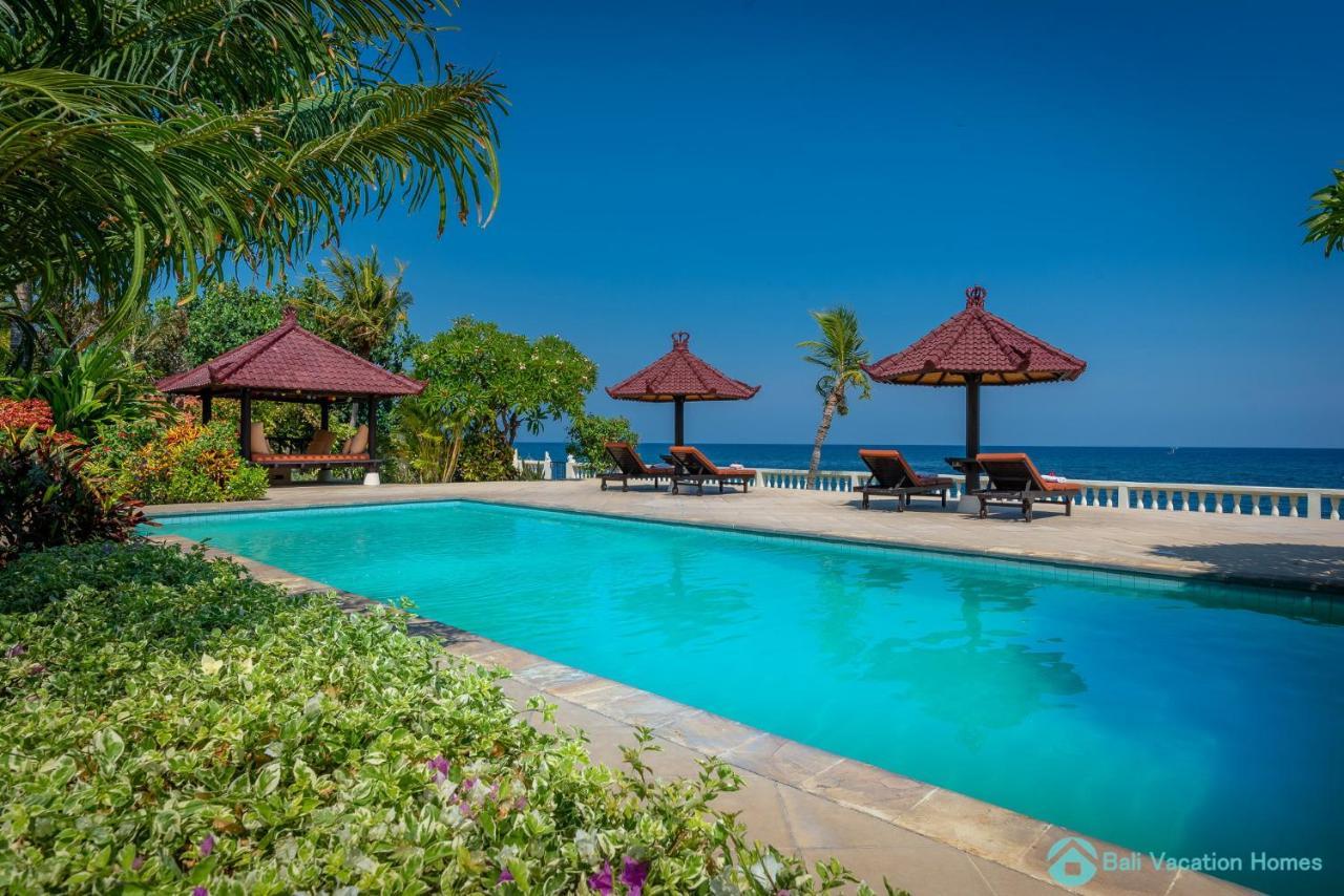Villa Namaste - Beachfront At Lovina 10P, Pool, Bbq Banjar  Dış mekan fotoğraf