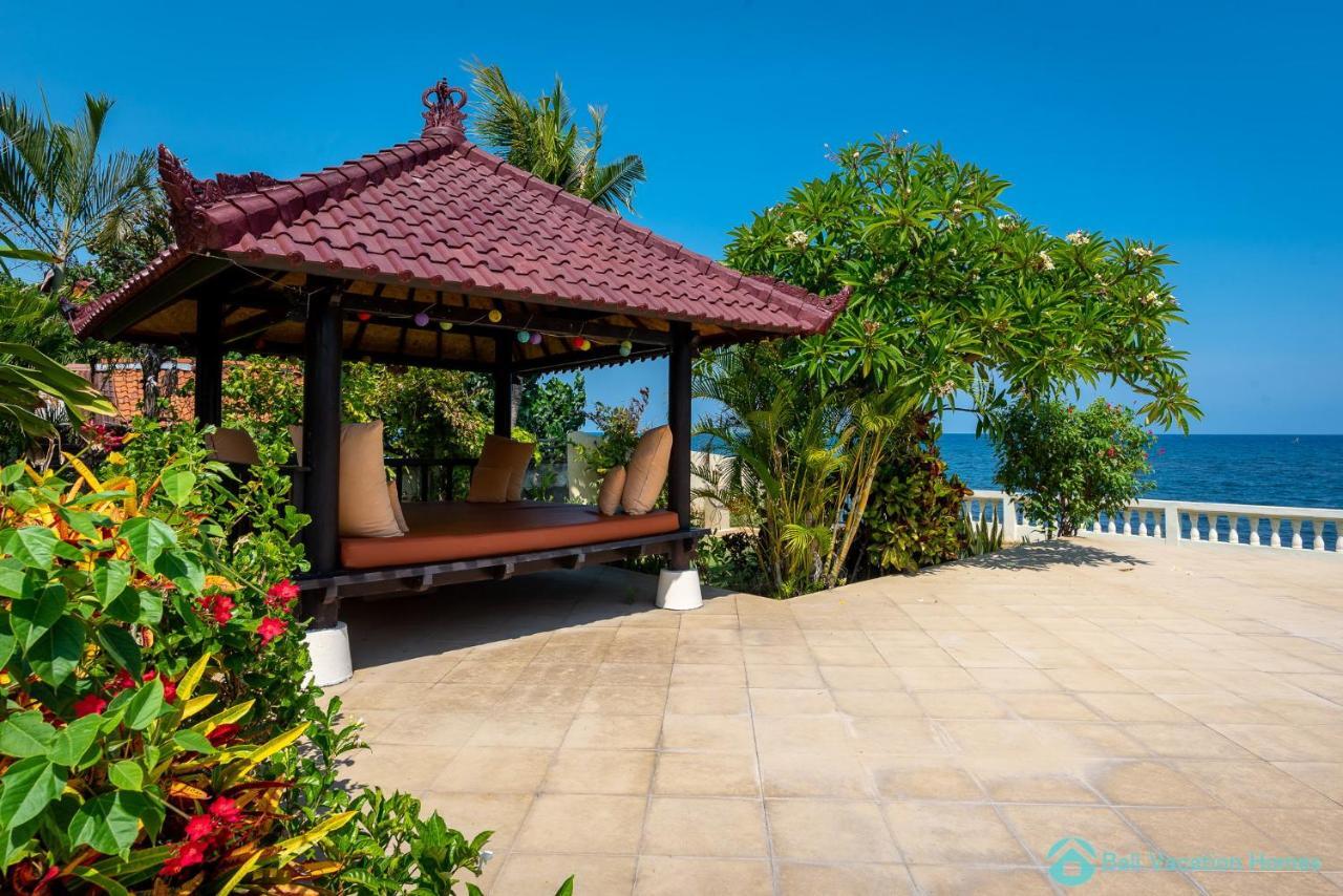 Villa Namaste - Beachfront At Lovina 10P, Pool, Bbq Banjar  Dış mekan fotoğraf