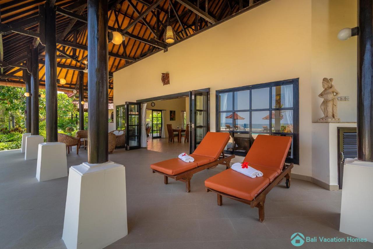 Villa Namaste - Beachfront At Lovina 10P, Pool, Bbq Banjar  Dış mekan fotoğraf
